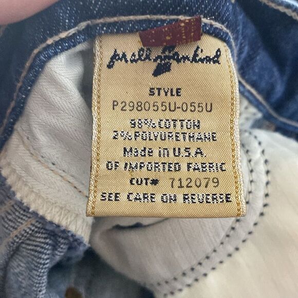 7 for all Mankind Medium Wash a distressed Cropped Capris Jeans Size 27 - Picture 8 of 9